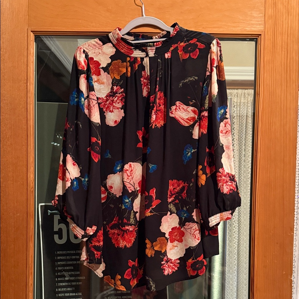 Worthington Black Floral Blouse